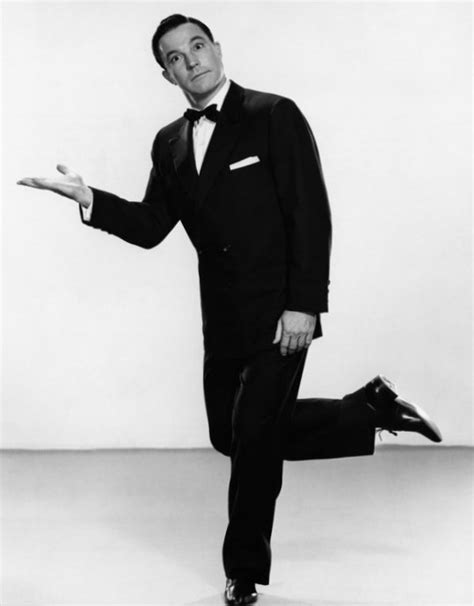 gene kelly height and weight